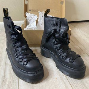 NEW Dr Martens Trevonna Mono Platform Combat Ankle Boots Women’s USA Size 7 RARE